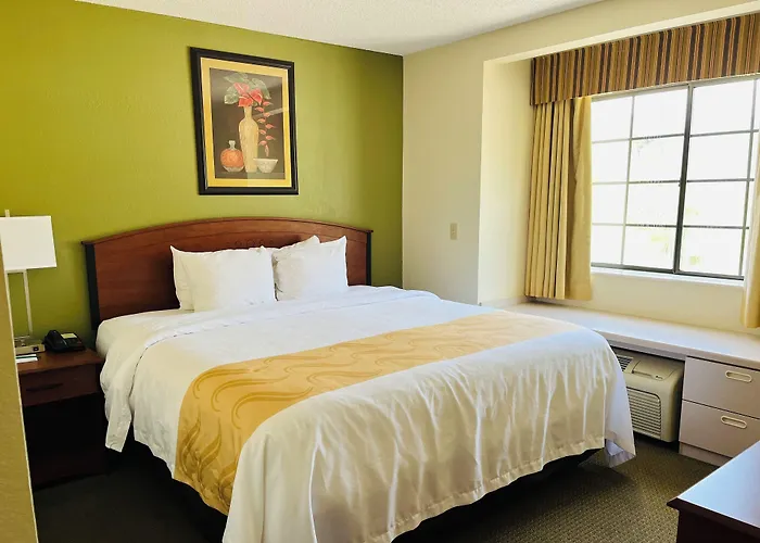 Quality Inn & Suites Prestonsburg Next To Mountain Arts Center